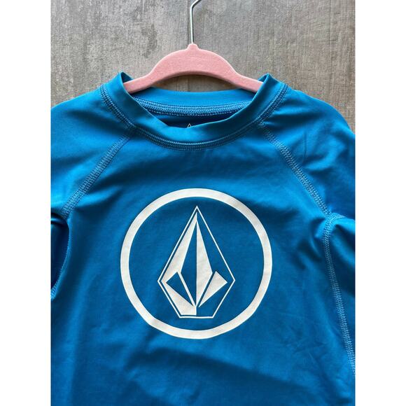 VOLCOM Kids Lido Short Sleeve Rashguard Toddler Blue Surf Anti UV 50+ UPF S NEW - Picture 2 of 6